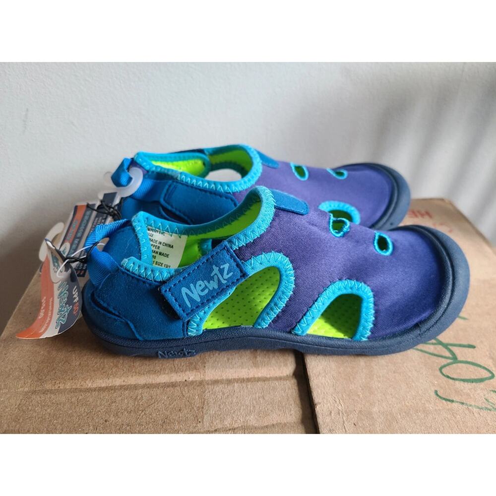 New kids youth 13/1 blue/green Newtz water shoes sandals boys girls unisex